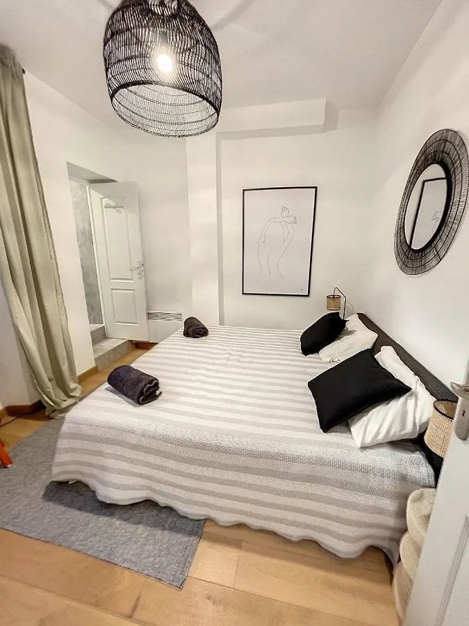 Clemenceau By Olam Properties 3 Pcs Renove 2022 كان 0*,  فرنسا
